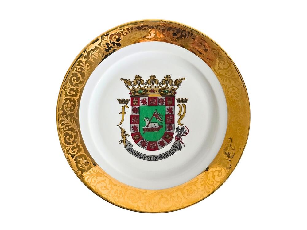 Olivenza Spain City Crest Plate with Gold Border Tharaud Limoges Made in France